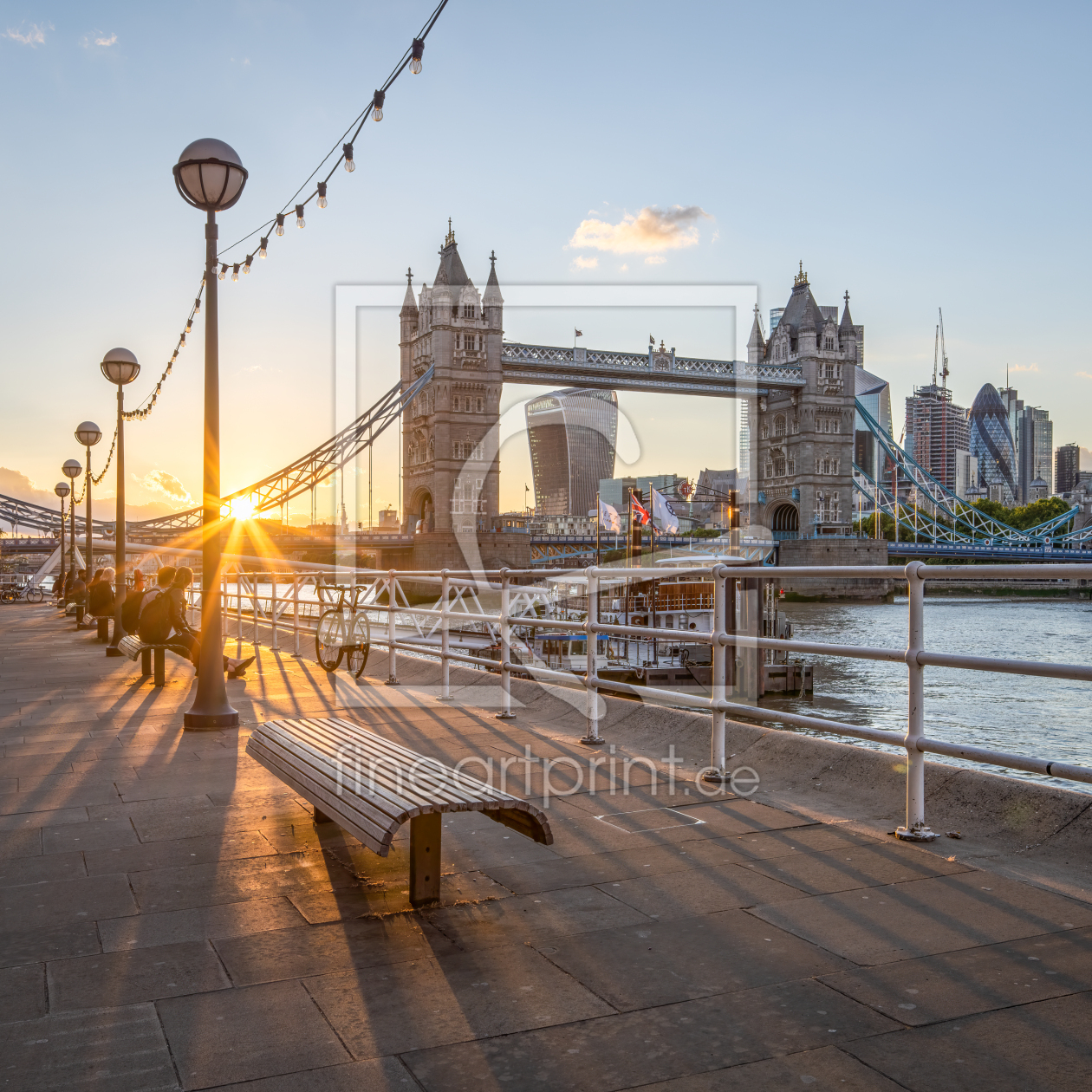 Bild-Nr.: 12748275 London Tower Bridge bei Sonnenuntergang erstellt von eyetronic