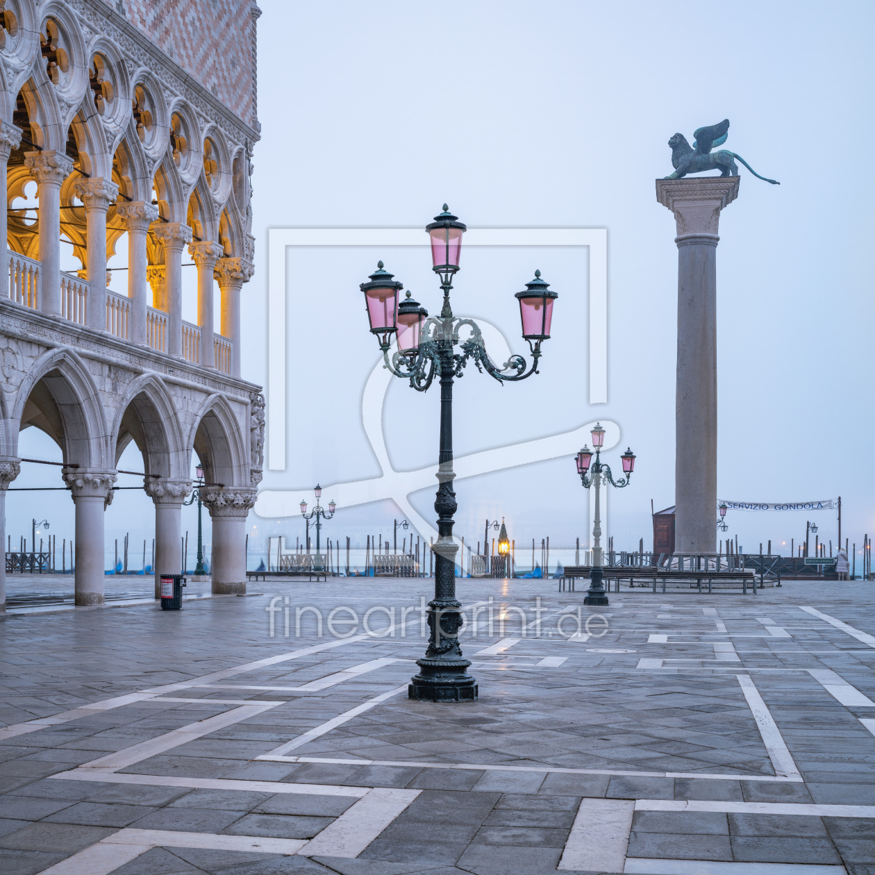 Bild-Nr.: 12749163 Straßenlaterne am Markusplatz in Venedig erstellt von eyetronic