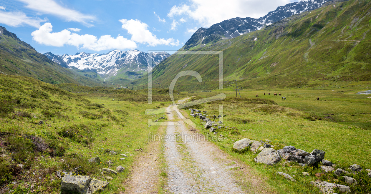 Bild-Nr.: 12755812 Wanderweg im Schweizer Dischmatal erstellt von SusaZoom