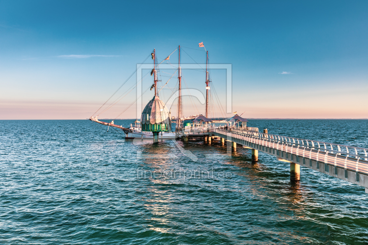 Bild-Nr.: 12756112 Loth Lorien an der Seebrücke Grömitz erstellt von Ursula Reins