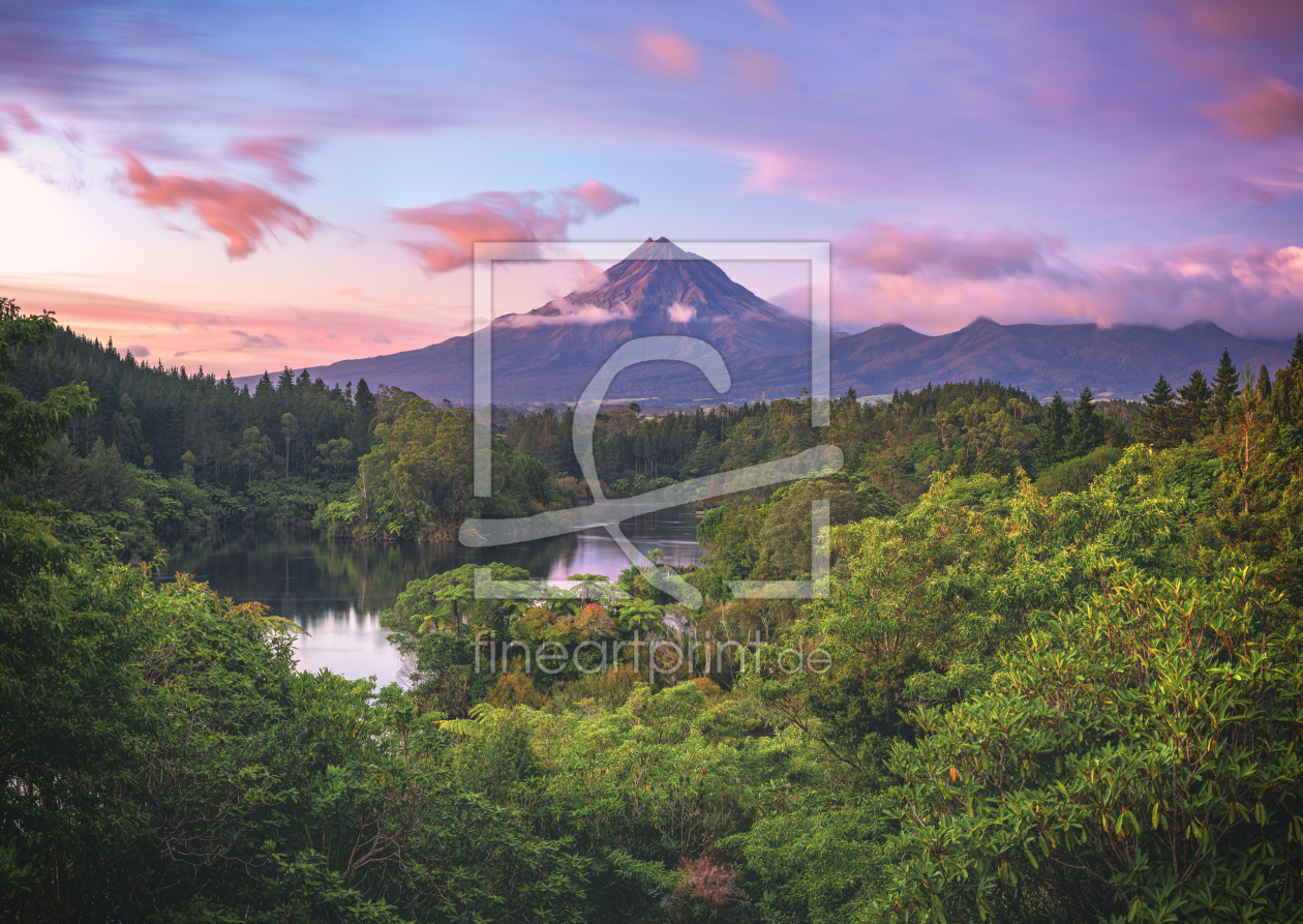 Bild-Nr.: 12769983 Neuseeland Mount Taranaki mit Lake Mangamahoe Pano erstellt von Jean Claude Castor