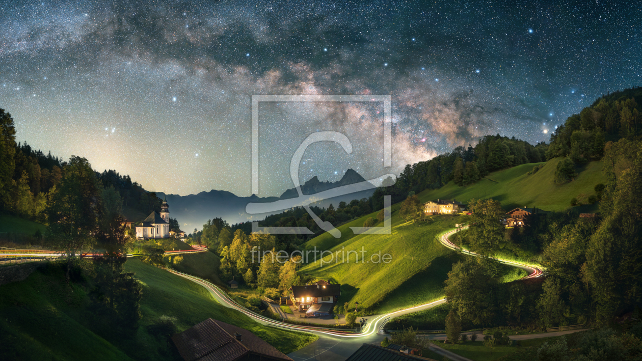 Bild-Nr.: 12790870 Nachtaufnahme einer idyllischen Alpenlandschaft erstellt von Smileus