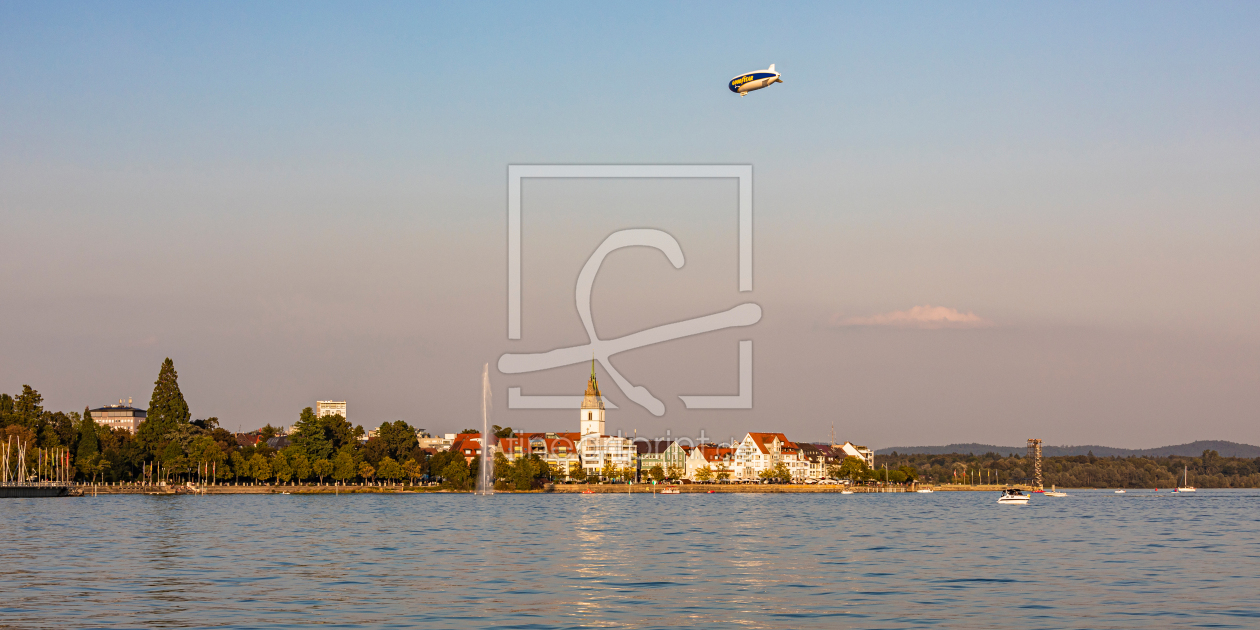 Bild-Nr.: 12795621 Zeppelin NT über Friedrichshafen am Bodensee erstellt von dieterich
