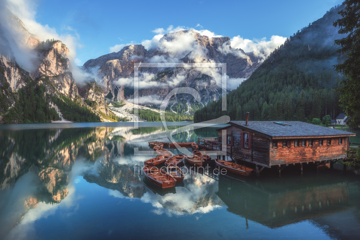 Bild-Nr.: 12796760 Italien Pragser Wildsee mit Nebel erstellt von Jean Claude Castor