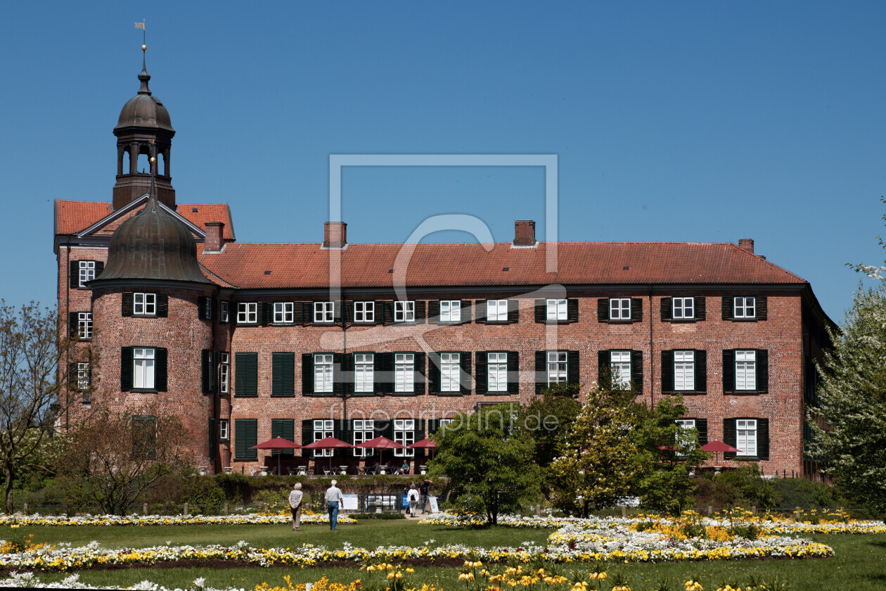 Bild-Nr.: 12800228 Eutiner Schloss als Totale erstellt von Maxbenno