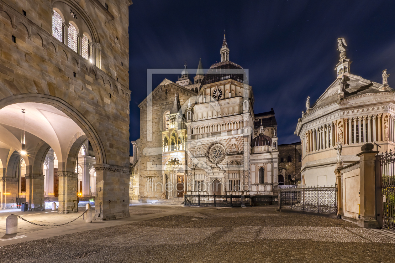 Bild-Nr.: 12805547 BERGAMO Palazzo della Ragione und S Maria Maggiore erstellt von Melanie Viola
