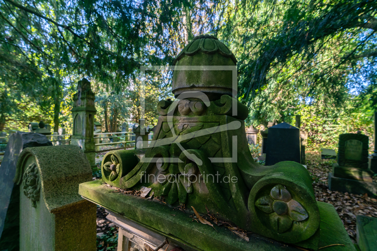 Bild-Nr.: 12805790 Grabsteine auf einem jüdischen Friedhof erstellt von volker heide