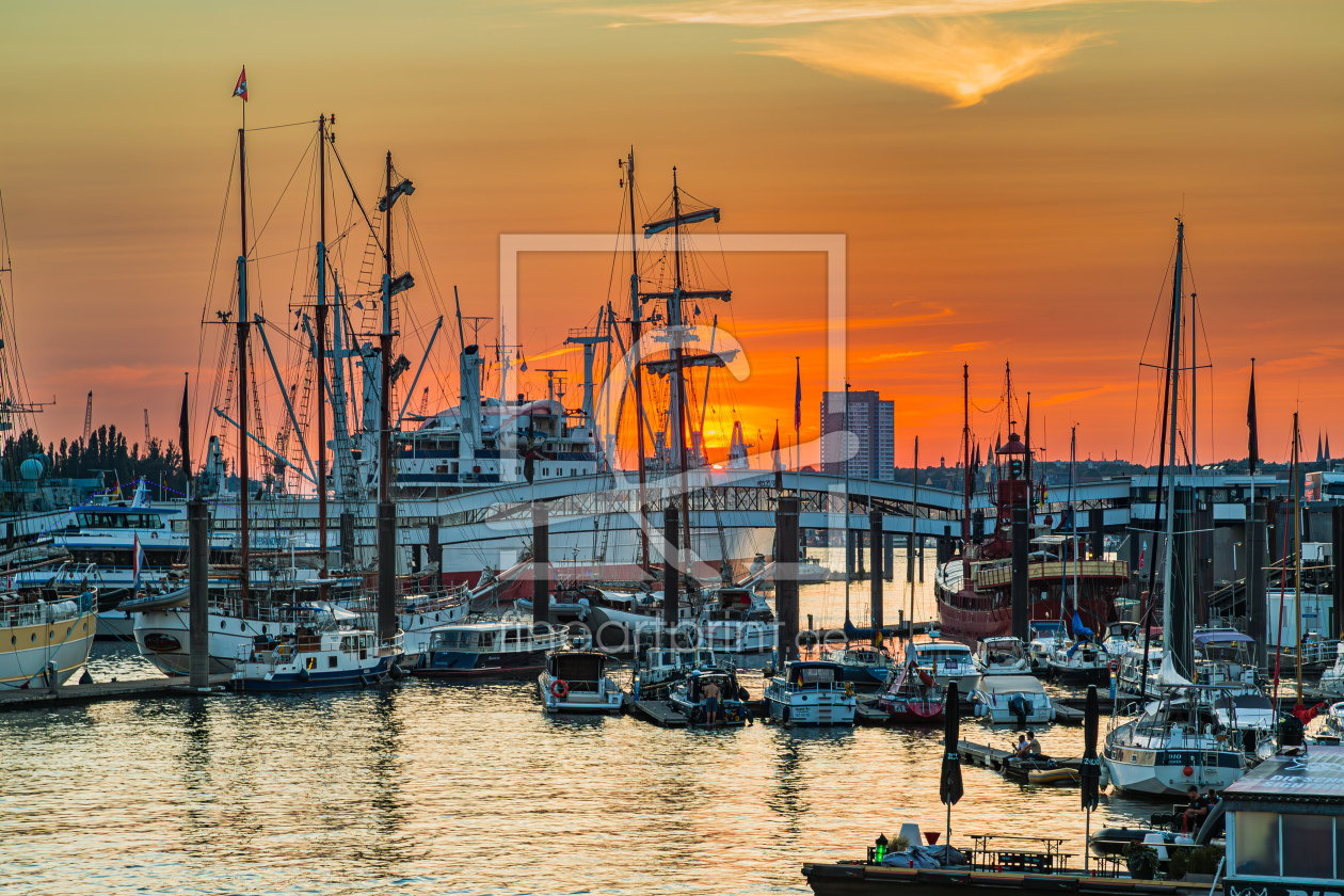 Bild-Nr.: 12806351 Sundowner im Hamburger Hafen   erstellt von Ursula Reins