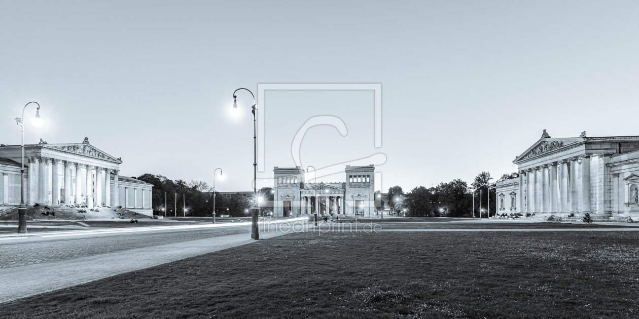 Bild-Nr.: 12820108 Königsplatz in München - monochrom erstellt von dieterich