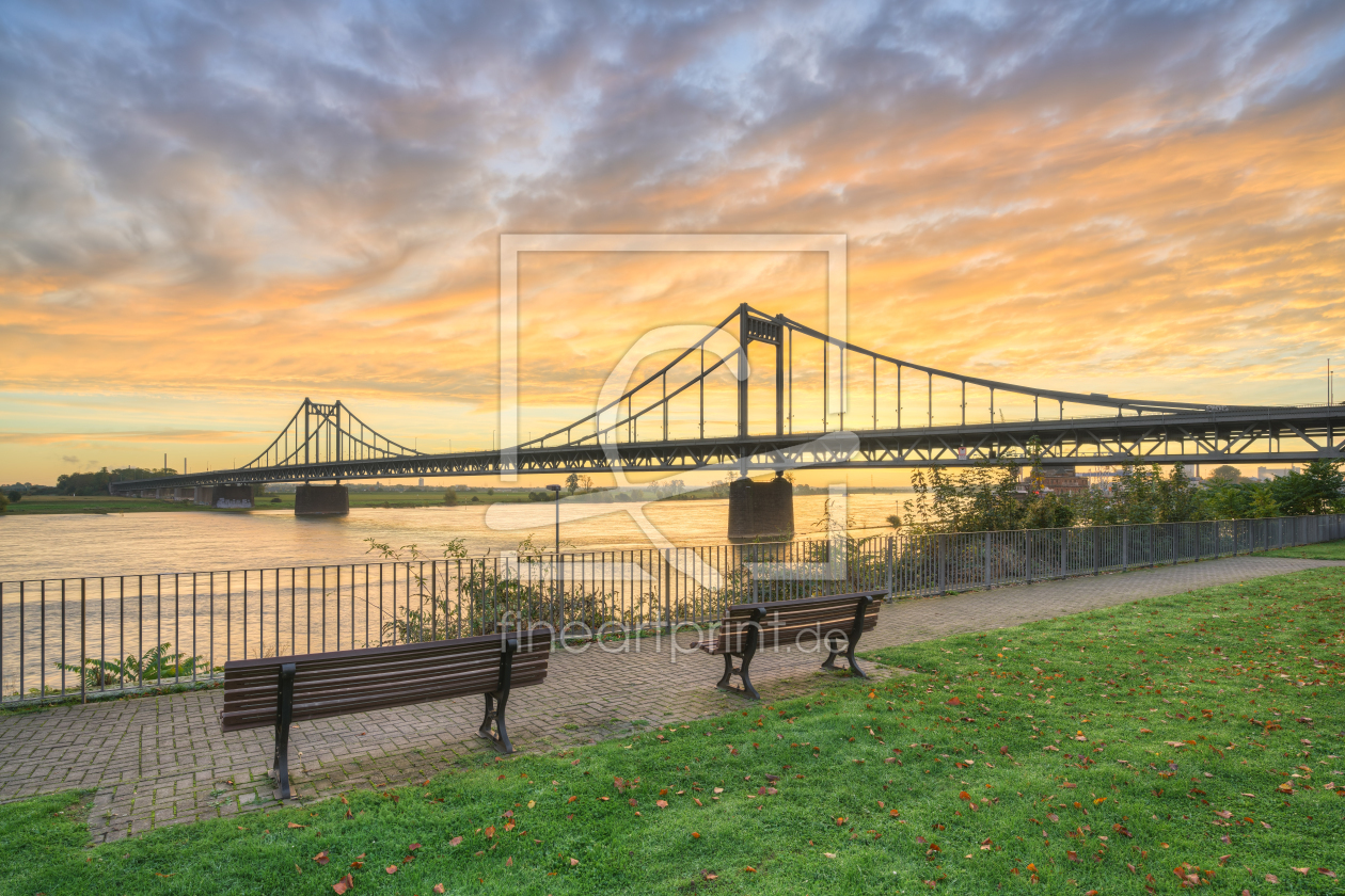 Bild-Nr.: 12850781 Krefeld-Uerdinger Brücke bei Sonnenaufgang erstellt von Michael Valjak