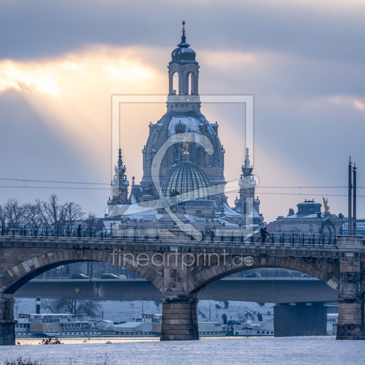 Bild-Nr.: 12861237 Dresdner Frauenkirche im Winter erstellt von eyetronic