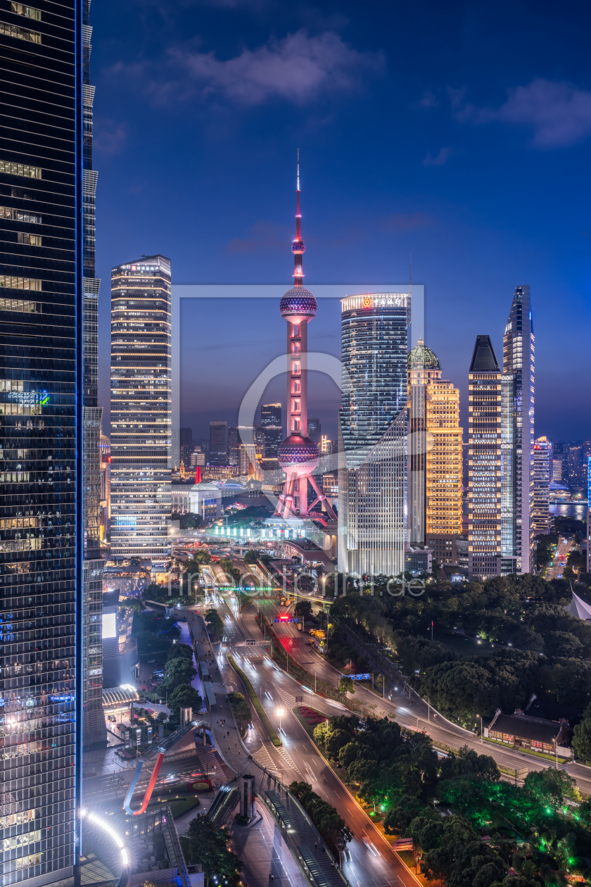 Bild-Nr.: 12862348 Shanghai Pudong bei Nacht erstellt von eyetronic