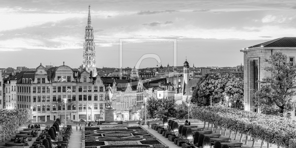 Bild-Nr.: 12866328 Mont des Arts in Brüssel am Abend - monochrom erstellt von dieterich