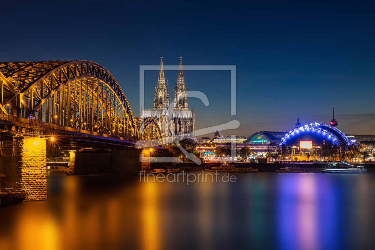 Bild-Nr.: 12873457 Köln bei Nacht - Blaue Stunde - Skyline erstellt von uh-Photography