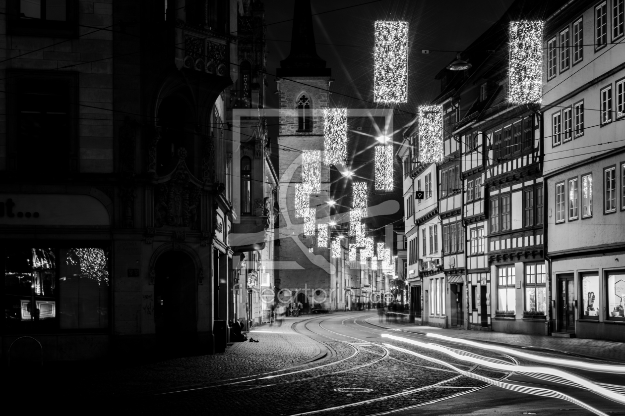 Bild-Nr.: 12877150 Erfurt Markstraße zu Weihnachten SW erstellt von Sandra Höfer