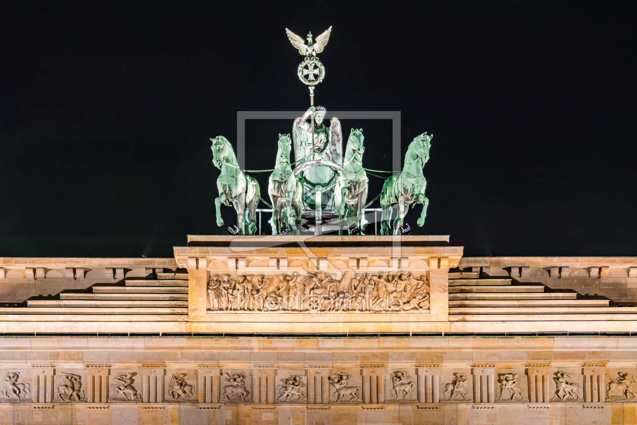 Bild-Nr.: 12878046 Quadriga in Berlin bei Nacht erstellt von Martin Martin Wasilewski