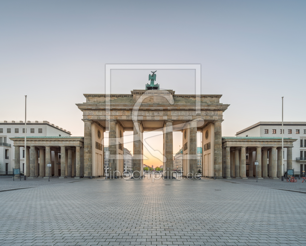 Bild-Nr.: 12880894 Brandenburger Tor bei Sonnenaufgang erstellt von eyetronic