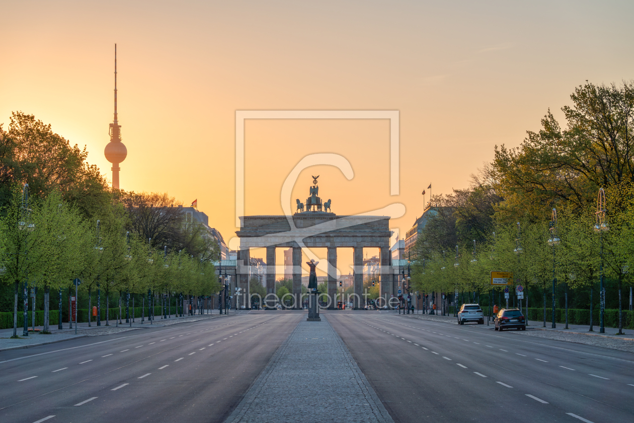 Bild-Nr.: 12882075 Brandenburger Tor bei Sonnenaufgang erstellt von eyetronic
