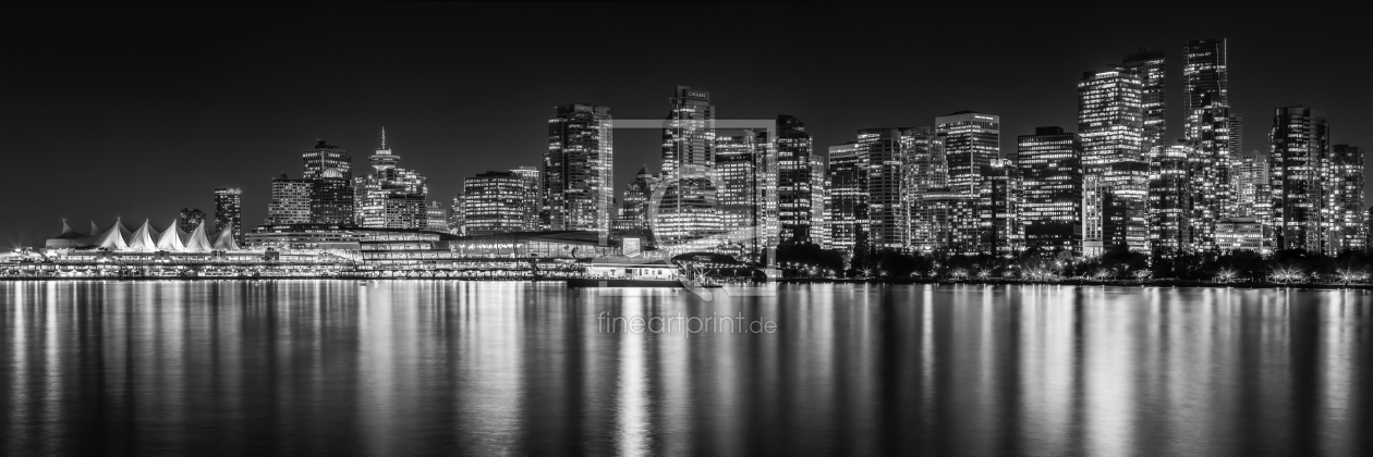 Bild-Nr.: 12882592 Eindrucksvolles Abendpanorama von Vancouver in sw erstellt von Melanie Viola