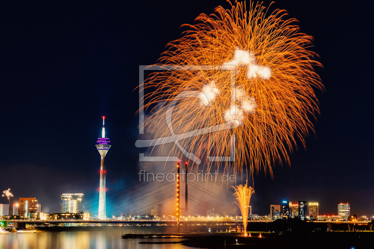 Bild-Nr.: 12886971 Feuerwerk - Düsseldorf - Japan-Tag erstellt von uh-Photography