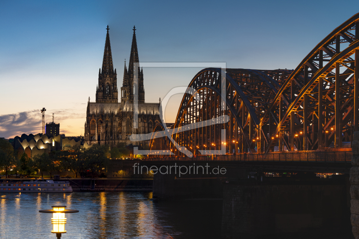 Bild-Nr.: 12889697 Abendstimmung am Kölner Wahrzeichen erstellt von Walter G. Allgöwer
