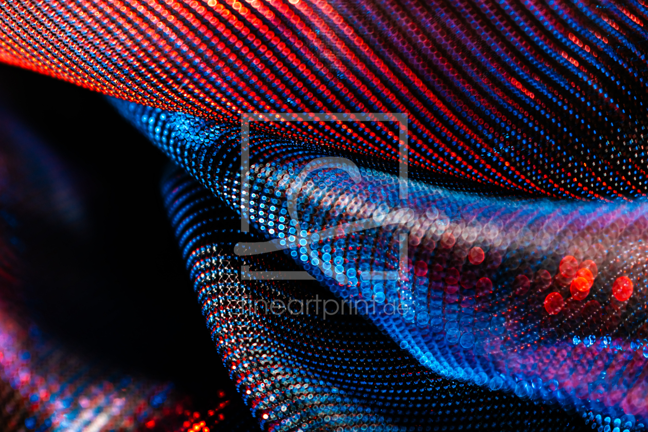 Bild-Nr.: 12899523 Reflektierender Stoff in Rot und Blau erstellt von Sandra Höfer