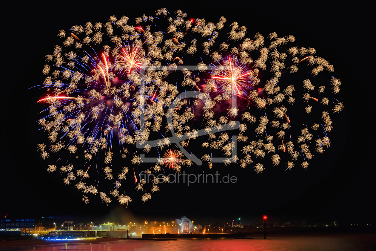 Bild-Nr.: 12906755 Sail Bremerhaven - Feuerwerk erstellt von uh-Photography
