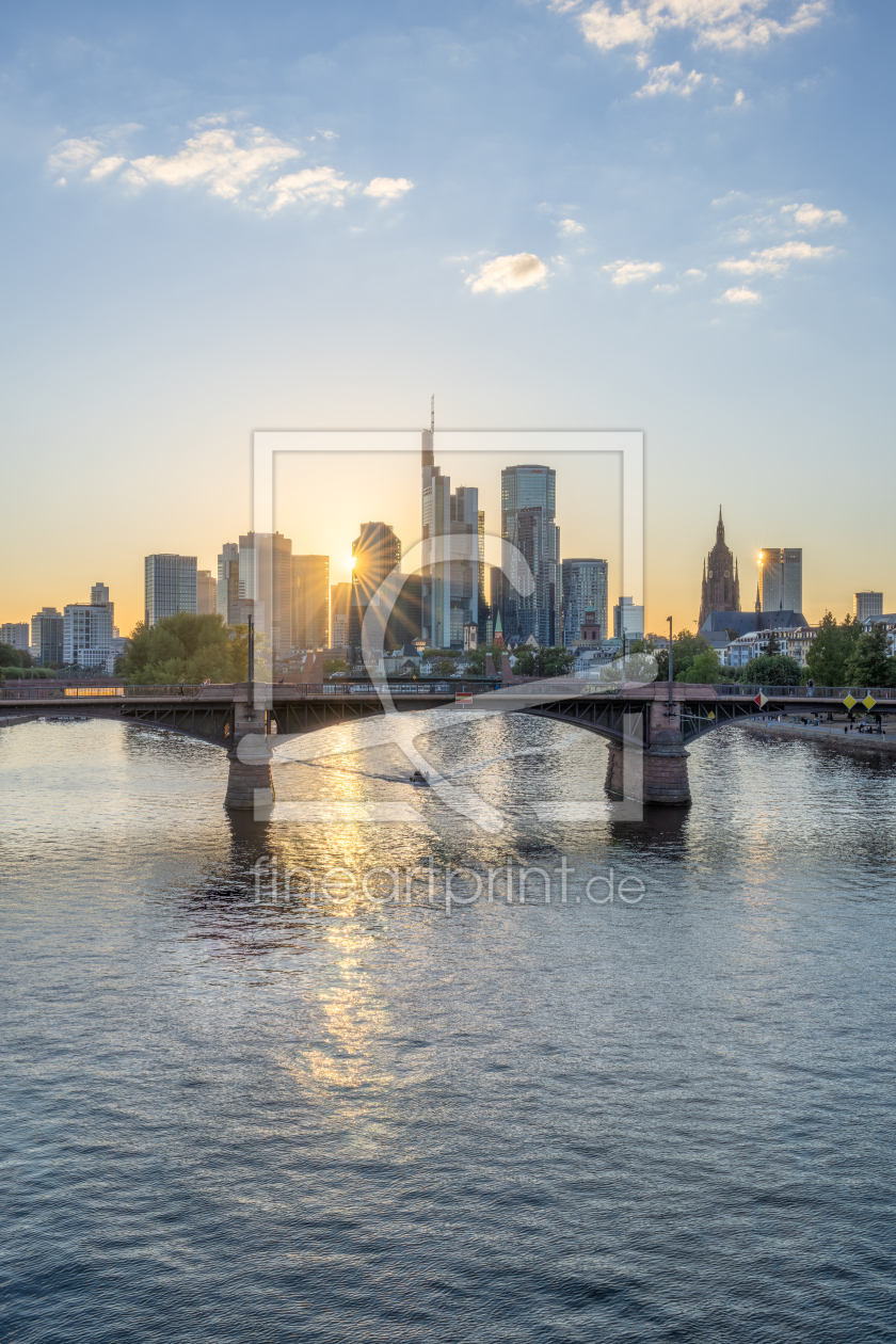Bild-Nr.: 12907214 Sonnenübergang über der Frankfurter Skyline erstellt von eyetronic