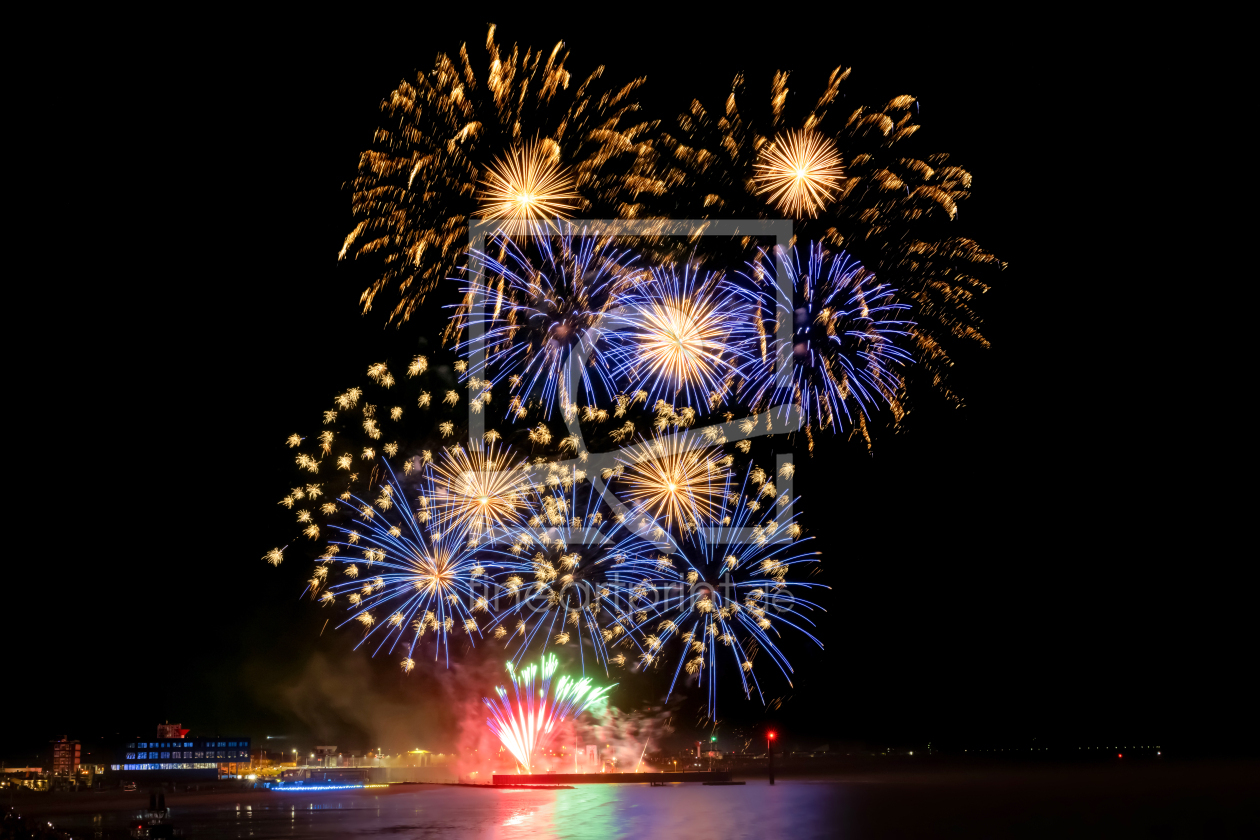 Bild-Nr.: 12907527 Sail Bremerhaven - Feuerwerk erstellt von uh-Photography