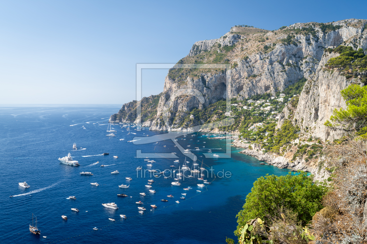 Bild-Nr.: 12907615 Der Hafen Marina Grande auf Capri erstellt von eyetronic