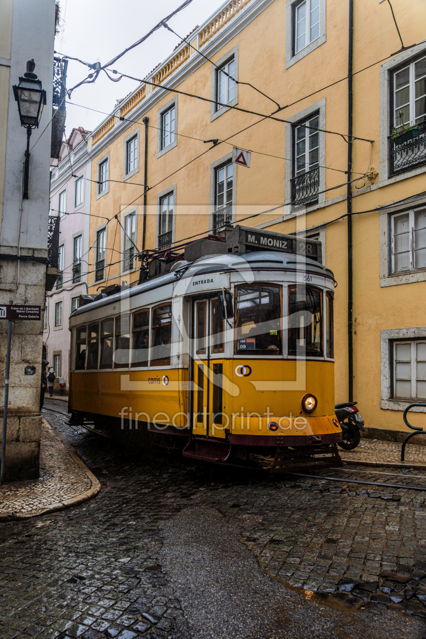 Bild-Nr.: 12914593 Tram in Lissabon erstellt von DirkR