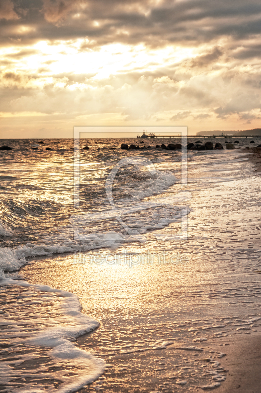 Bild-Nr.: 12915930 Glitzernde Brandung erstellt von Nordbilder