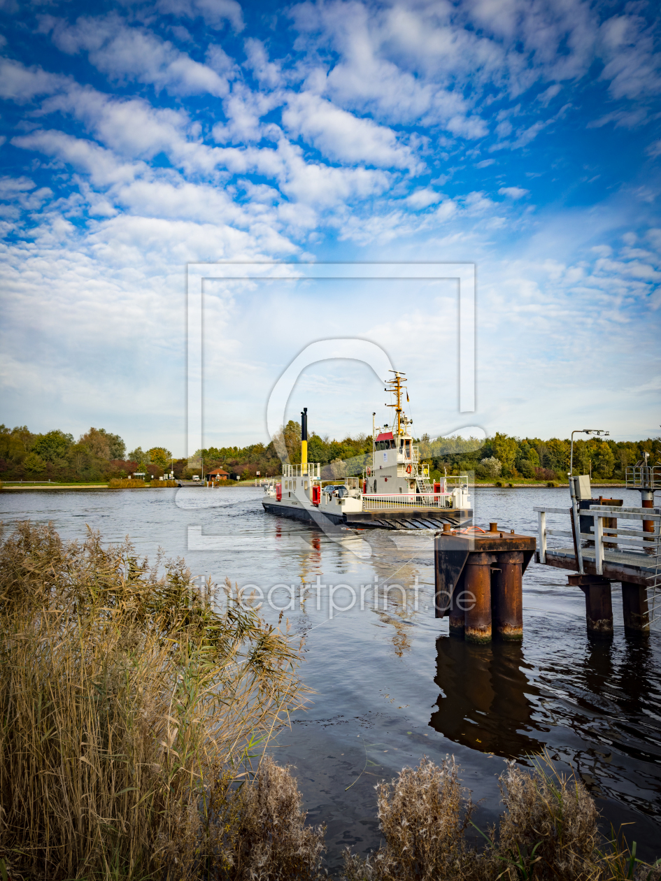 Bild-Nr.: 12919045 Fähre im Nord-Ostsee-Kanal erstellt von DirkR