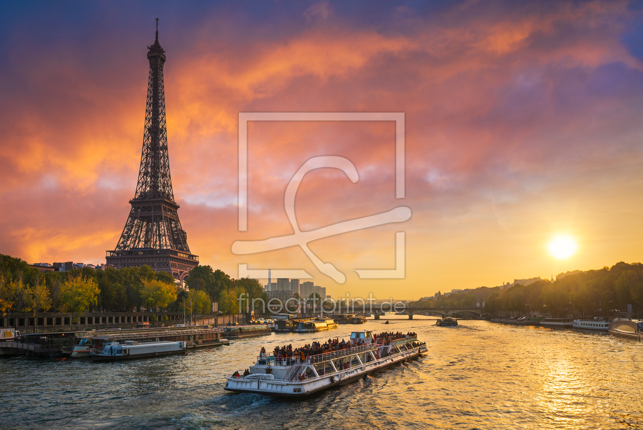 Bild-Nr.: 12919354 Sonnenuntergang am Eiffelturm in Paris erstellt von Mapics