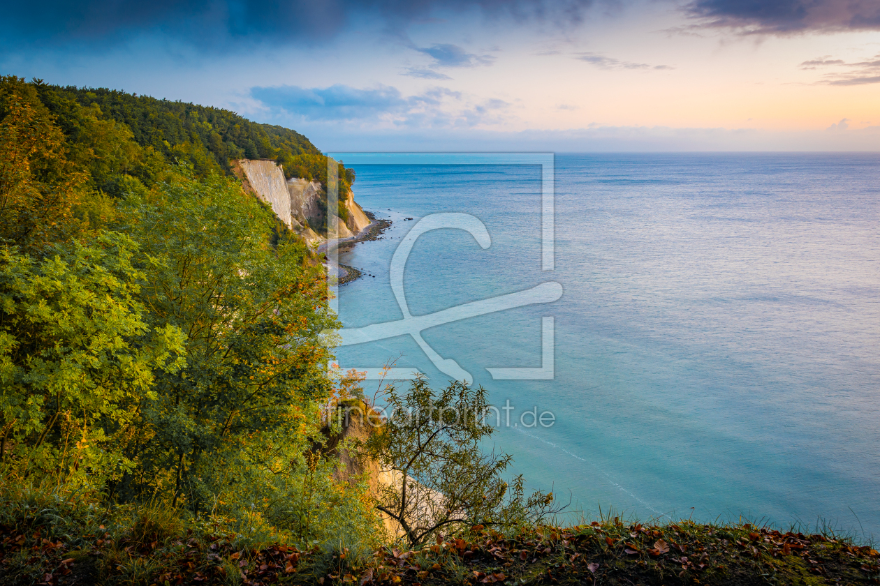 Bild-Nr.: 12921094 Abenddämmerung an der Kreideküste auf Insel Rügen erstellt von Martin Martin Wasilewski