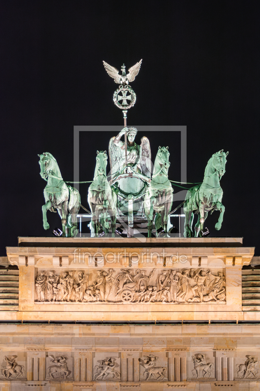 Bild-Nr.: 12922863 Quadriga auf Brandenburger Tor in Berlin bei Nacht erstellt von Martin Martin Wasilewski