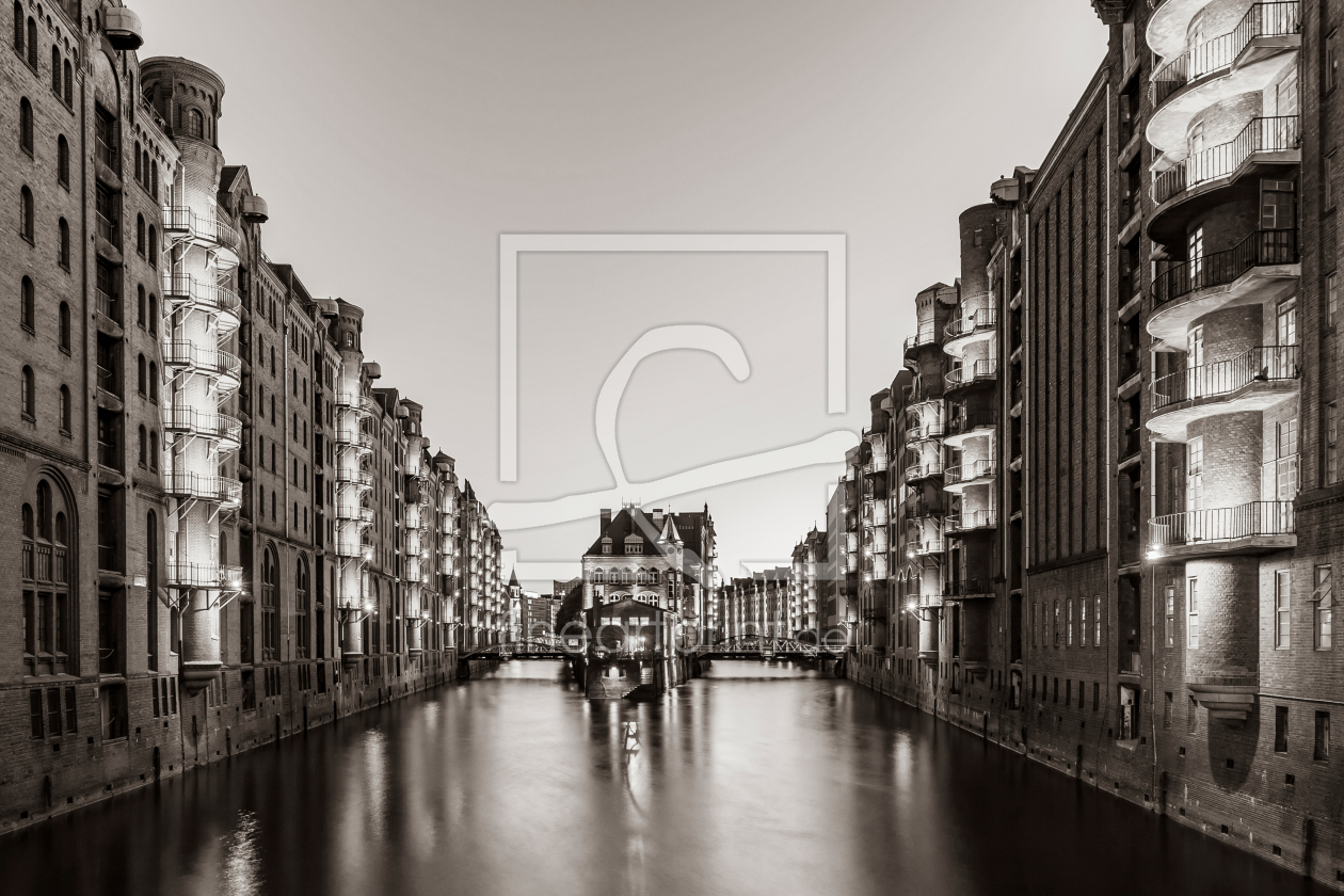 Bild-Nr.: 12936171 Speicherstadt mit Wasserschloss in Hamburg erstellt von dieterich