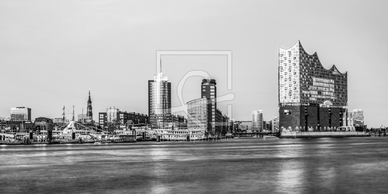 Bild-Nr.: 12936179 Skyline von Hamburg mit der Elbphilharmonie  erstellt von dieterich