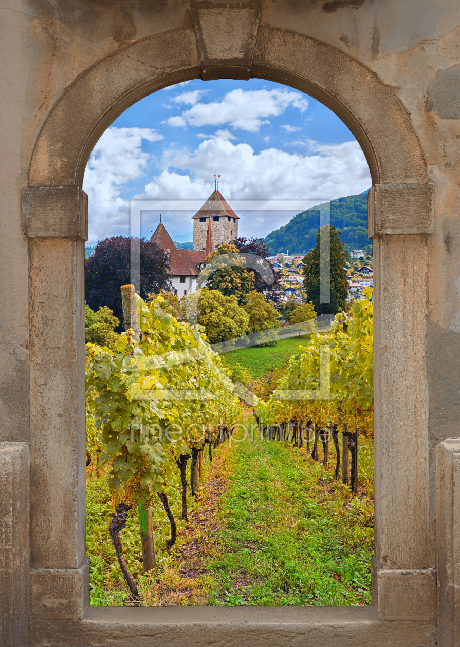 Bild-Nr.: 12936672 Rustikales Fenster mit Blick auf Schloss Spiez erstellt von SusaZoom