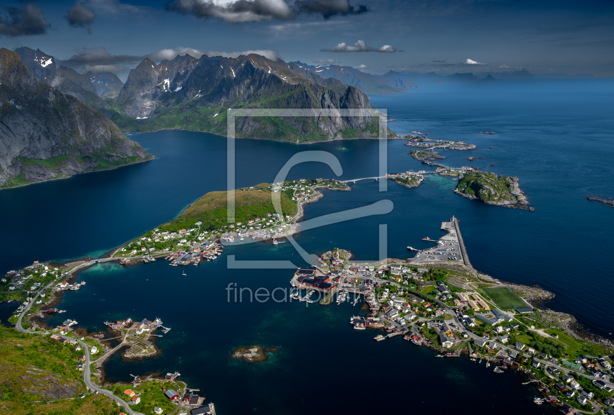 Bild-Nr.: 12938665 Küstenlandschaft auf den Lofoten in Norwegen erstellt von grafxart