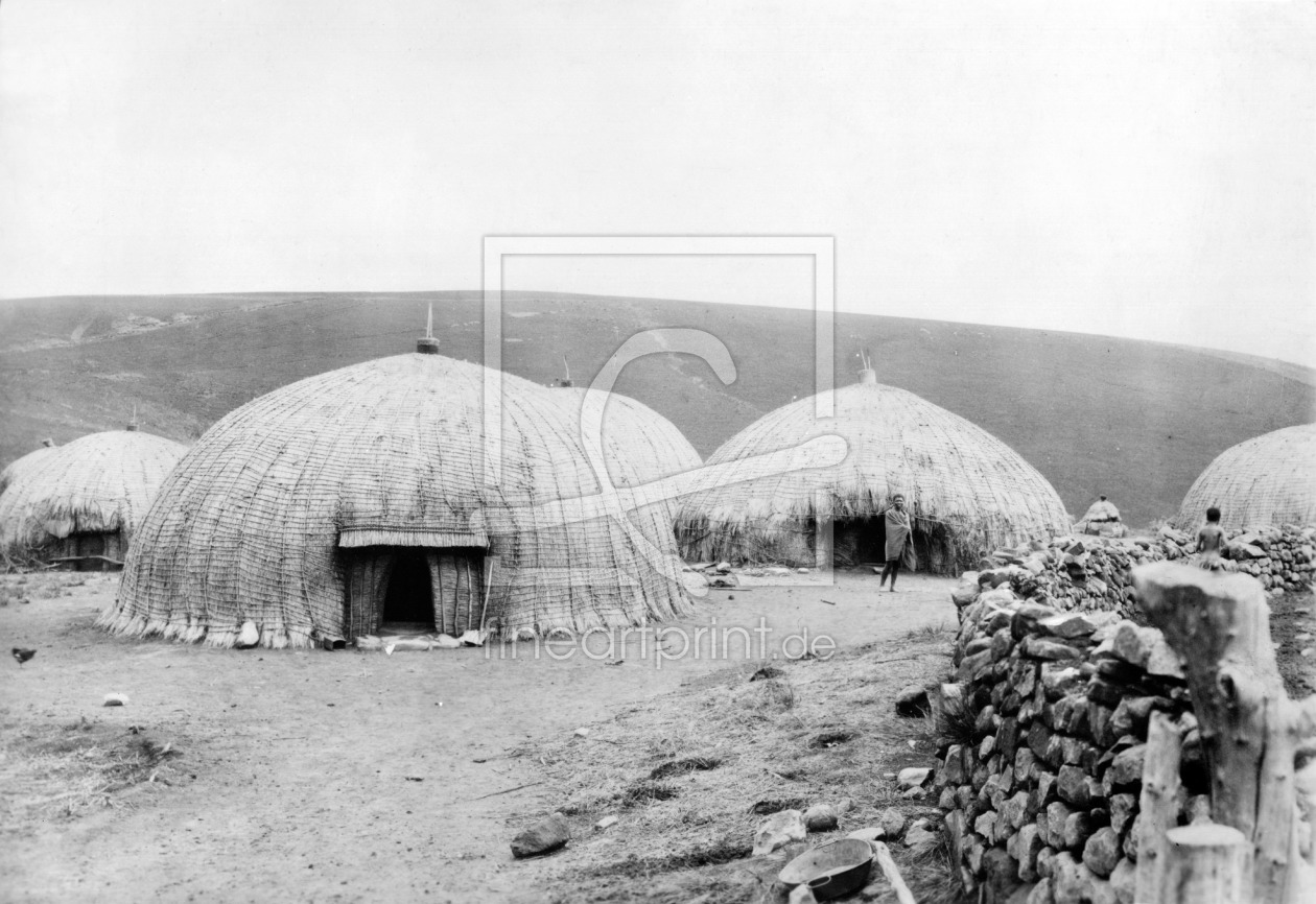 Bild-Nr.: 31002048 Kaffir Huts, South Africa, c.1914 Bild-Nr.: 31002048 Kaffir Huts, South Africa, c.1914 erstellt von Unbekannte Fotografen