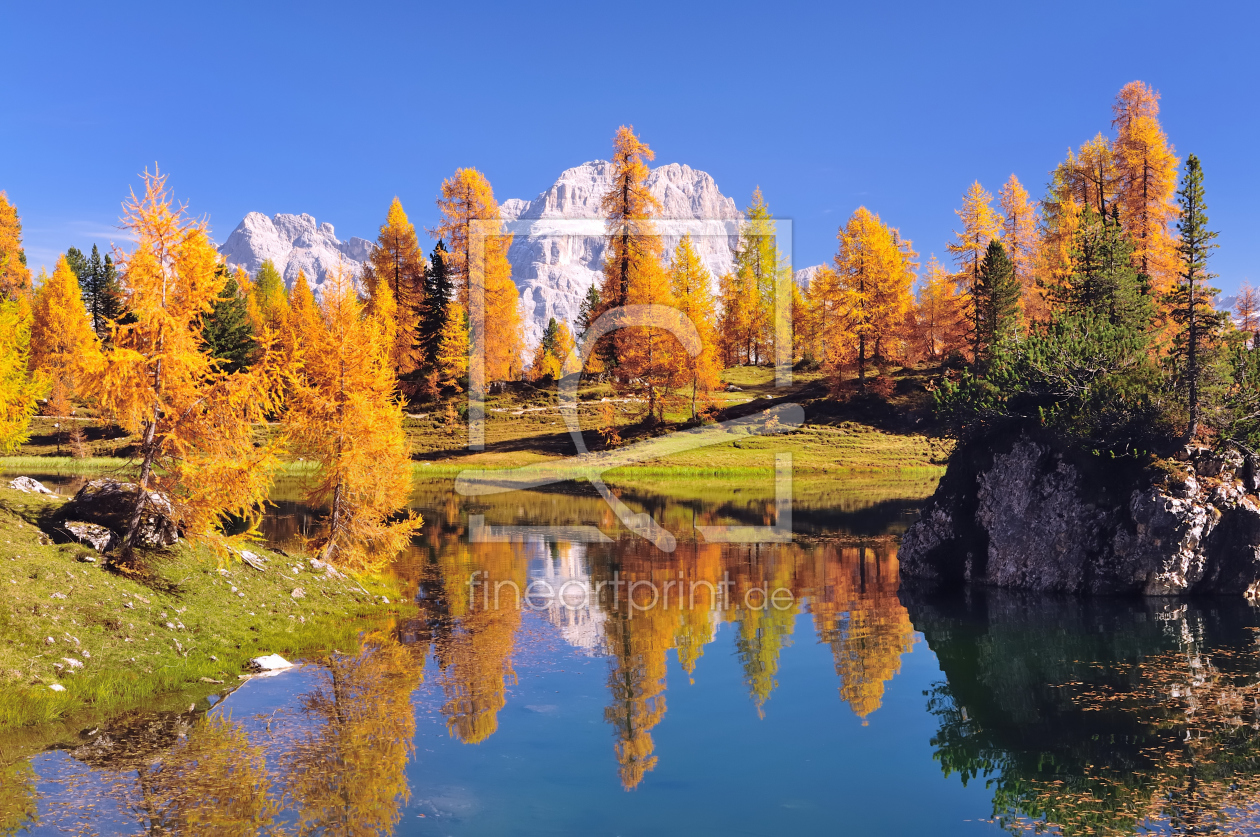 Bild-Nr.: 9843912 Spiegelung im Bergsee erstellt von suteracher