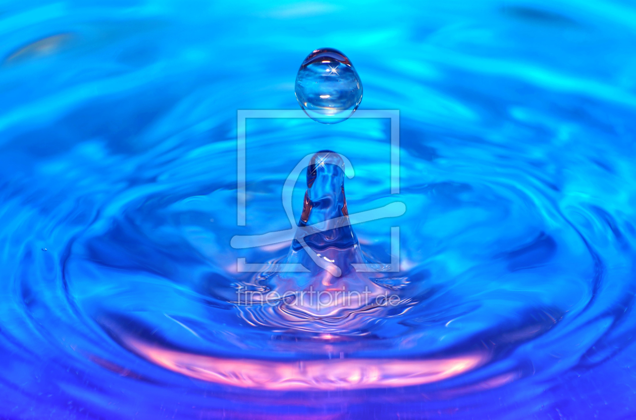 Bild-Nr.: 9993101 Tropfen in Blau über der Saeule erstellt von Ina  Penning