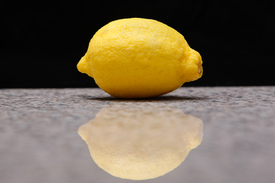 Zitrone auf Granit/9510646