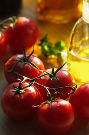 Frische Tomaten mit Olivenöl/10871296