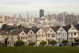  Alamo Square mit der Skyline von San Francisco, Kalifornien/11166638