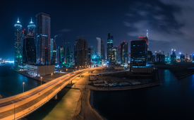 Dubai - Business Bay Panorama bei Nacht/11464556