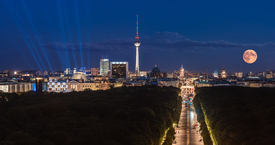 Berlin - Skyline Panorama mit Supermond/11585644