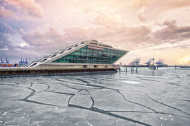 Hamburg Dockland im Eis/11694806