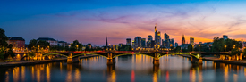 Frankfurt Panorama am Abend/11932957